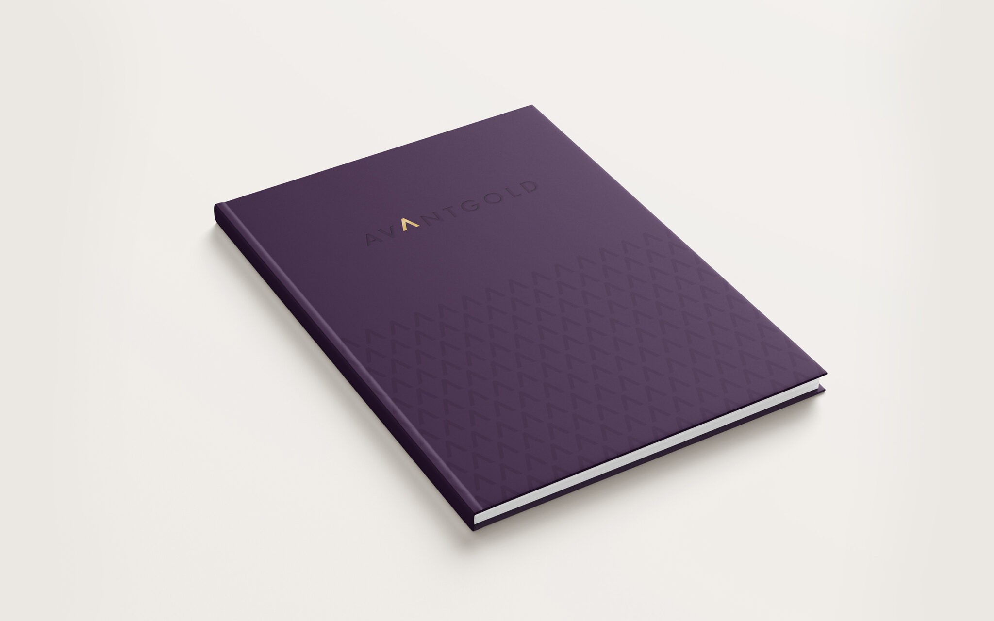 Avant.gold branding on stationary | 300%